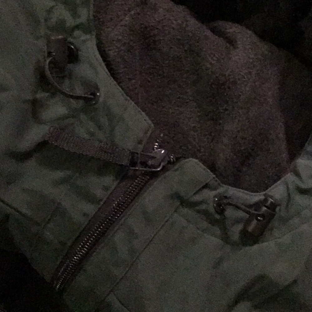 Gap Womens Pullover Thick Jacket - image 5